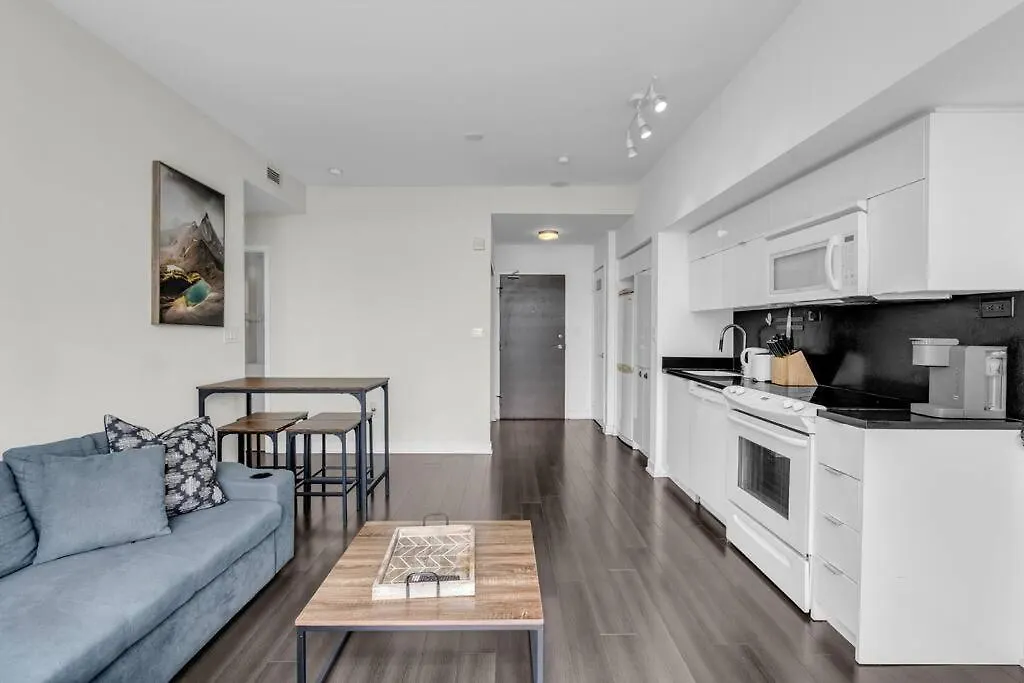 Apartment Stylish Suites - Free Parking & Lake View Toronto