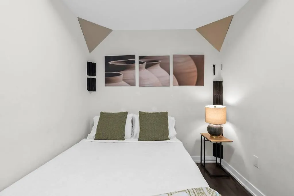Stylish Suites - Free Parking & Lake View Toronto