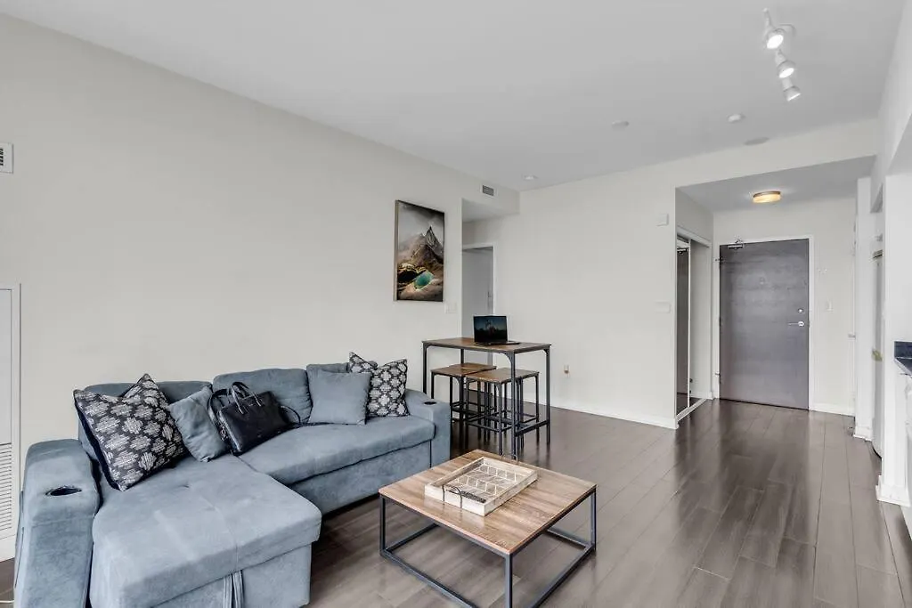 Apartment Stylish Suites - Free Parking & Lake View Toronto